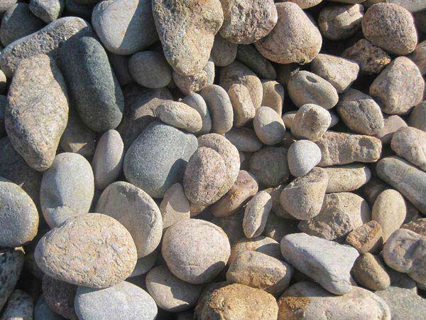 河南河卵石破碎機(jī)廠家好評如潮，靠的是什么？
