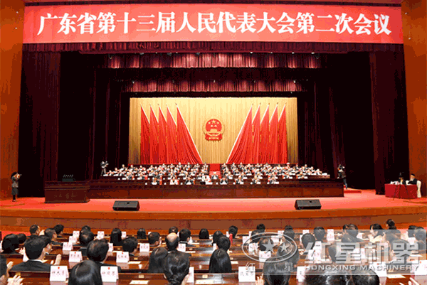 大型流動粉碎石頭一體機多少錢一臺？