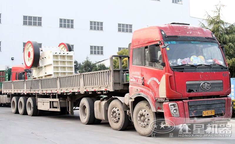 人工破碎混凝土用什么機(jī)器？選擇顎破機(jī)，大產(chǎn)量，運(yùn)行可靠